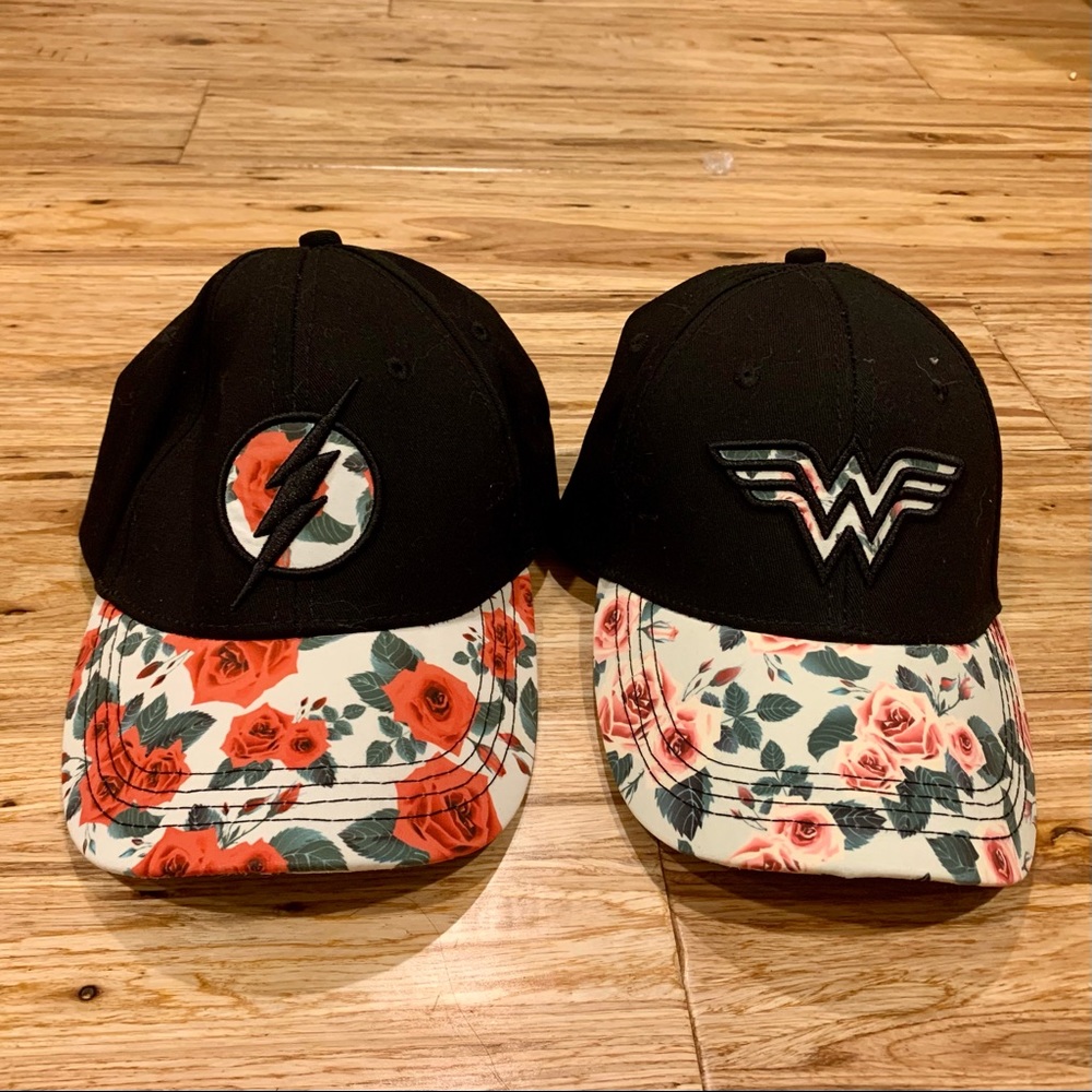 Wonder Woman & the Flash floral brimmed ball caps